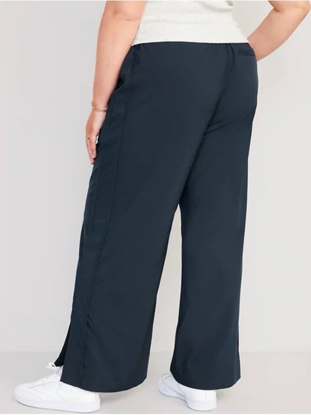Old Navy Stretchtech Plus-Size Wide-Leg Pull-On Joggers in Navy